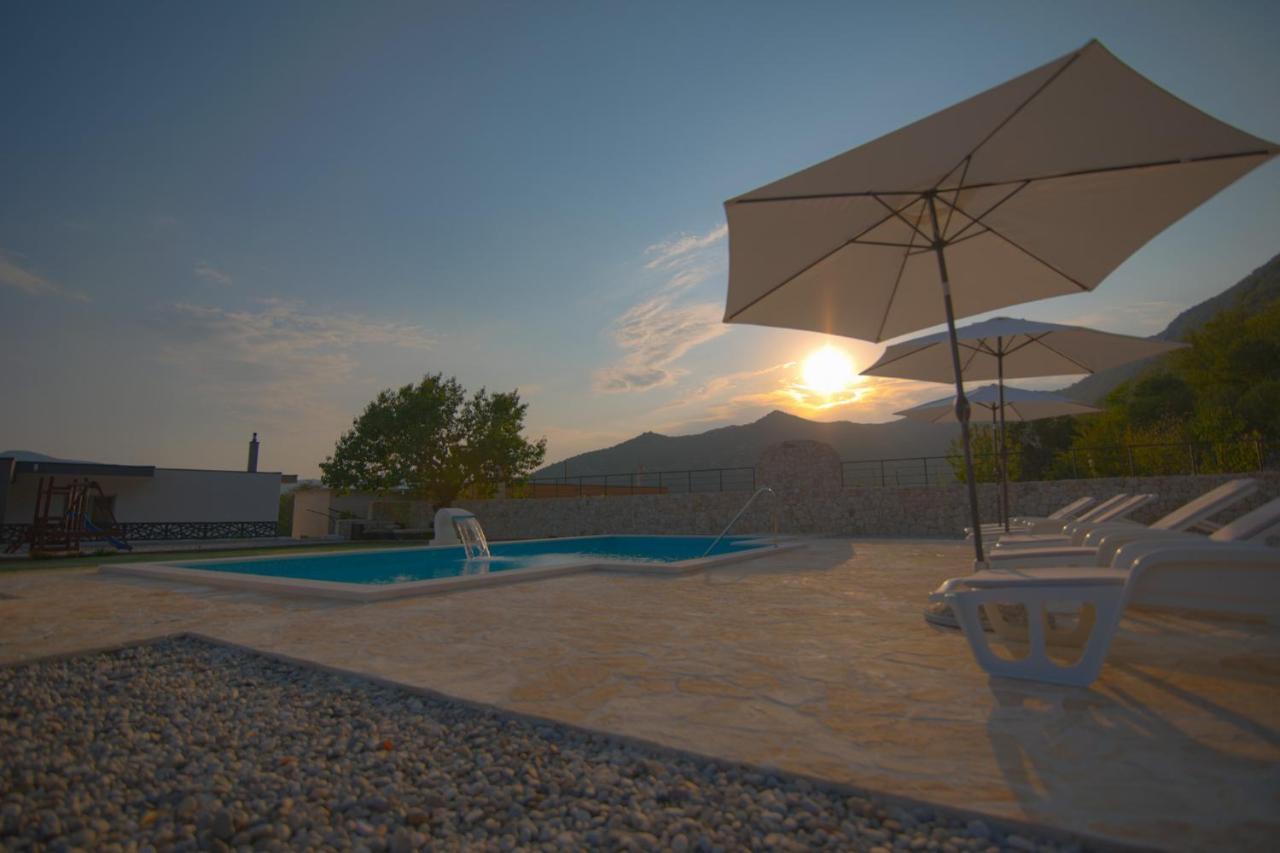 Villa Elin Seoca Luaran gambar